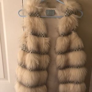 Anthropologie Skies are Blue fur vest size XS